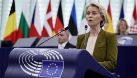 Stato dell’Unione, Ursula von der Leyen promette un muro di droni: “Europa in lotta”