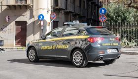 Pignoramenti lampo con la Manovra, cosa cambia con le fatture elettroniche