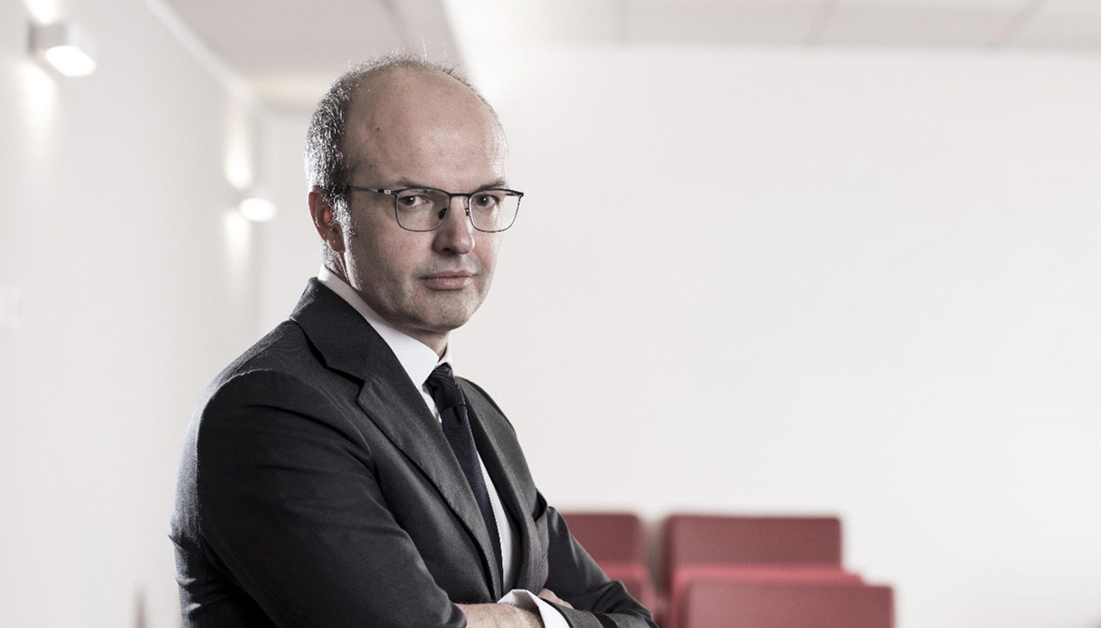 Alessandro Melzi d'Eril: chi è, biografia, età e ultime notizie ...