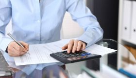 Chi guadagna di più in Italia, notai e farmacisti in vetta