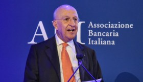 Banche contro la Manovra del Governo, Patuelli critica la tassa sugli utili