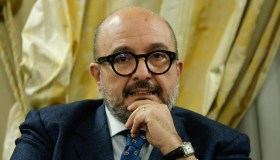 Sangiuliano candidato ma pagato dalla Rai: perché non perde lo stipendio da inviato