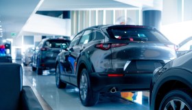 Bonus auto elettriche, click day per gli incentivi: quanto si risparmia e come ottenerli