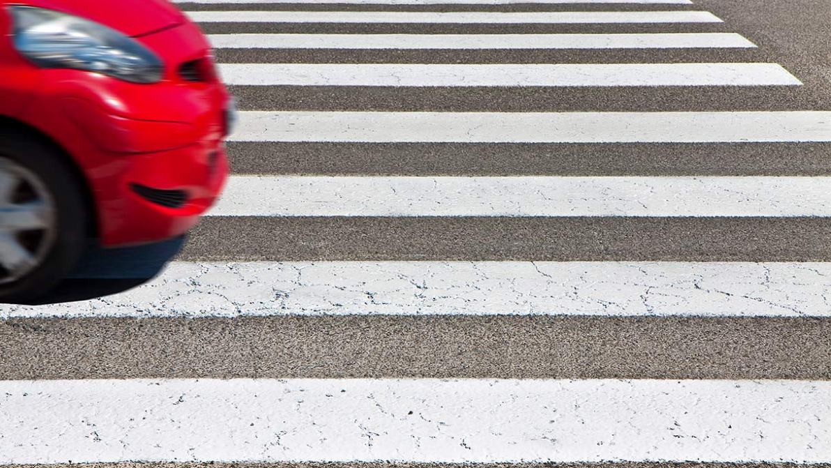 Investito fuori dalle strisce: la Cassazione assegna al pedone il 75% della colpa