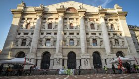 La Borsa del 6 ottobre, la crisi di governo francese trascina in rosso Piazza Affari