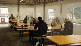 Assegno di inclusione flop, taglia fuori metà dei poveri: l’allarme della Caritas