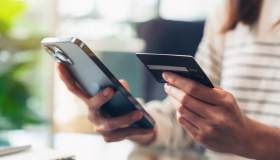 Carte di credito gratuite: cresce l’offerta, ma con limiti sul plafond