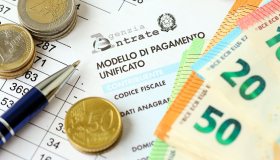 Contributi previdenziali versati all’estero, come funziona la deducibilità