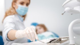 La nuova cura per denti e gengive: staminali, innesti, biomateriali intelligenti e organi in 3D