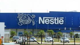Nestlé, 16mila licenziamenti in programma e il titolo in Borsa vola