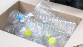 Ogni persona produce 35,3 kg di rifiuti di plastica, solo 14,8 sono riciclati