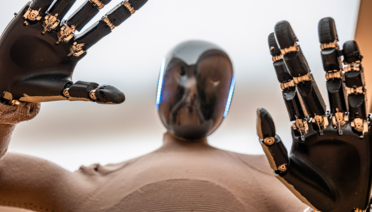 Il robot maggiordomo 1X NEO da 20mila dollari diventa un caso, è pubblicità ingannevole? Il robot maggiordomo 1X NEO da 20mila dollari diventa un caso, è pubblicità ingannevole?