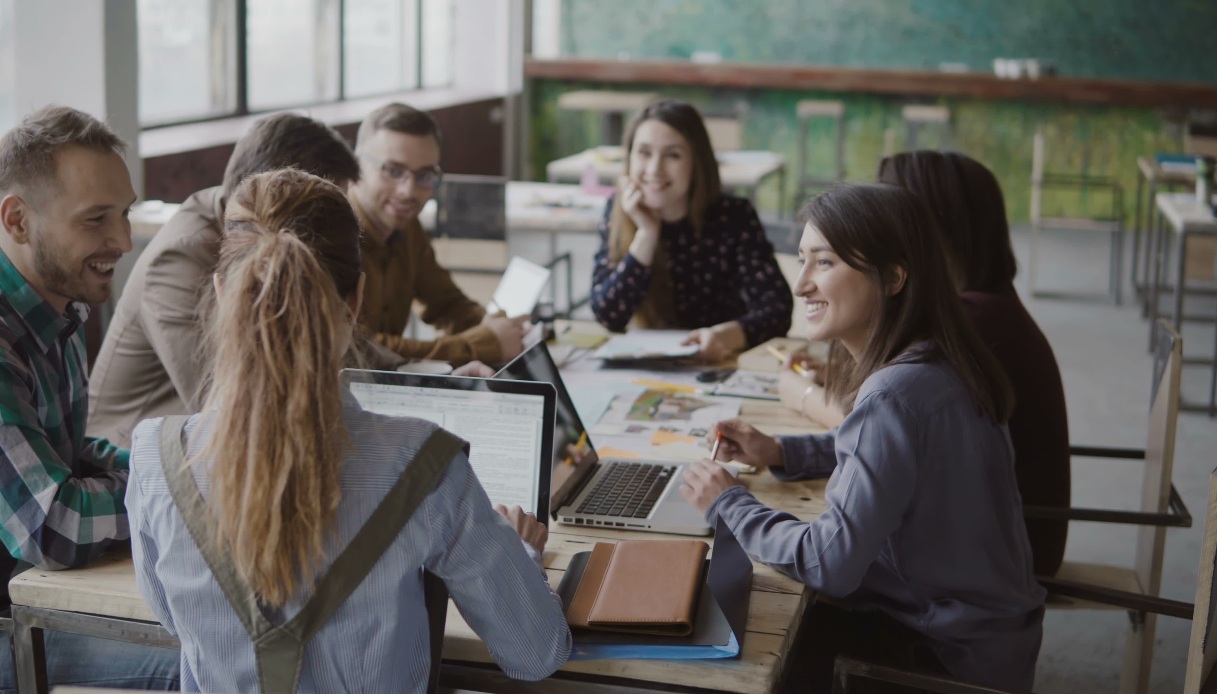 Flat tax al 5% per gli under 30 a tempo indeterminato, la proposta della Lega Flat tax al 5% per gli under 30 a tempo indeterminato, la proposta della Lega