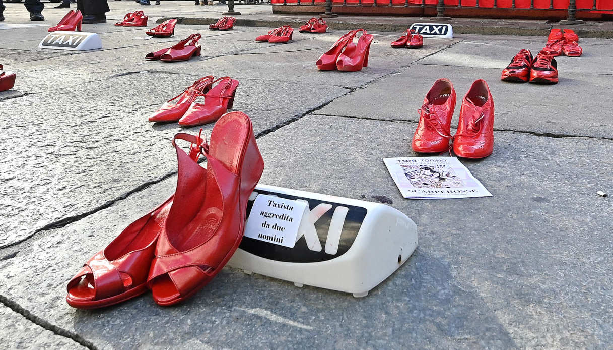 la violenza sulle donne in italia ci costa oltre 500 euro ogni secondo