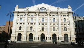 La Borsa del 7 novembre, Milano chiude in negativo dopo i conti di Mps e Unipol