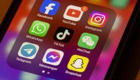 Evasione fiscale, i dati di social e chat non si possono usare per la privacy