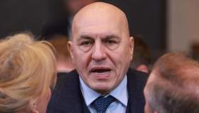 Italia pronta alla guerra, arrivano 21 carri armati. La richiesta di Crosetto