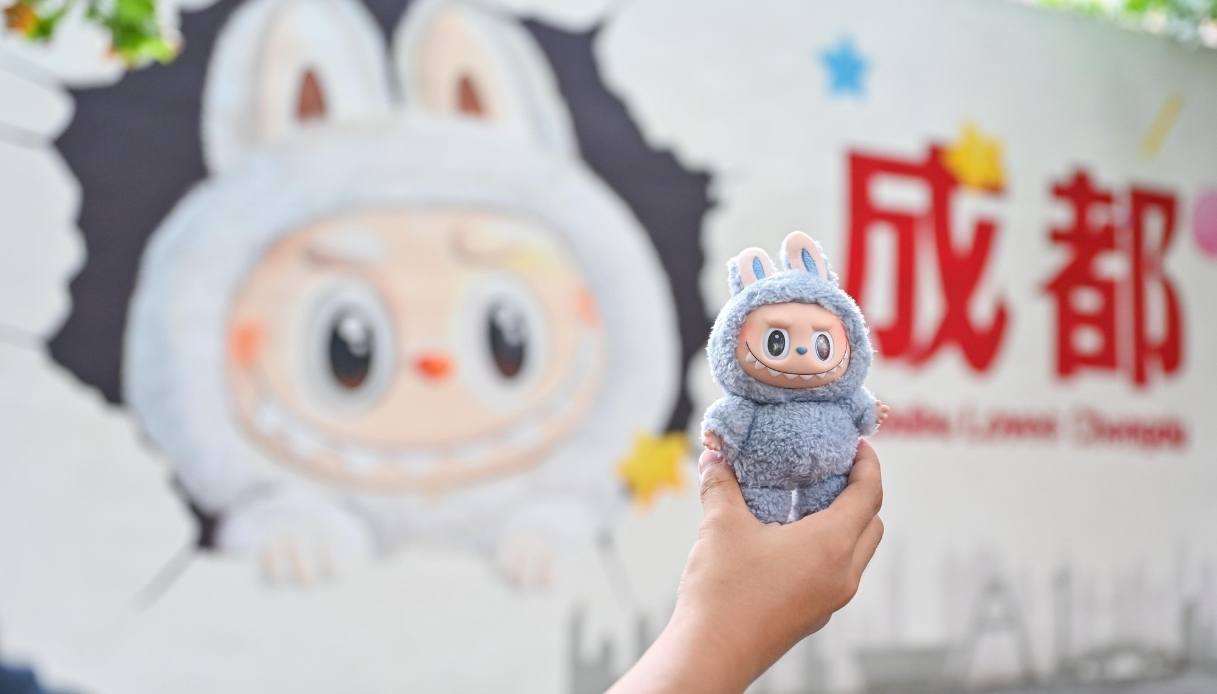 labubu falsi sequestrati oltre 10mila pupazzi per oltre mezzo milione di euro