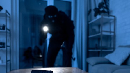 Rovigo, spara al rapinatore: è legittima difesa? Cosa dice la legge