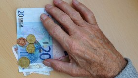 Rivalutazione pensioni, dal 2026 fino a +611 euro: le simulazioni per reddito