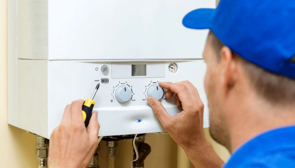 Caldaie a gas, stop ai controlli in casa dal 2026 con il nuovo decreto