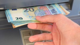 Tetto ai contanti alzato a 10.000 euro, spunta una tassa sui pagamenti