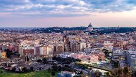 Case più cercate nel 2025, dove comprano e affittano gli italiani: la città più richiesta