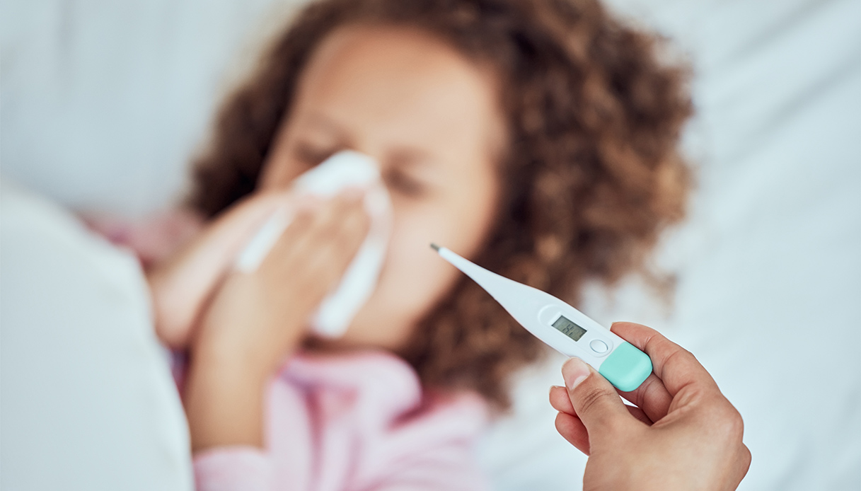 Influenza in Italia, i numeri della nuova ondata: bambini i più colpiti e incidenza ancora alta
