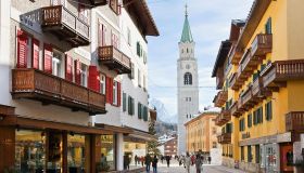 Dalle passerelle alle piste, il fashion system fa le valigie e si trasferisce in montagna