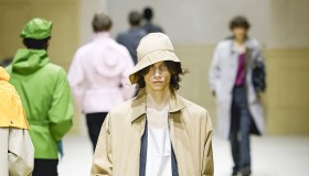 Prada Uomo FW26, una riflessione sul presente