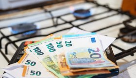 Gas, bollette più leggere: quanto risparmiano all’anno le famiglie
