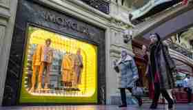 Moncler cambia il CEO: Ruffini cede il testimone a Rongone