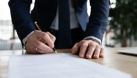 Rinnovo contratto enti locali, aumenti e arretrati nella busta paga di marzo 2026