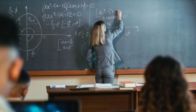 Aumento stipendi docenti, le cifre e bonus una tantum nel cedolino NoiPa