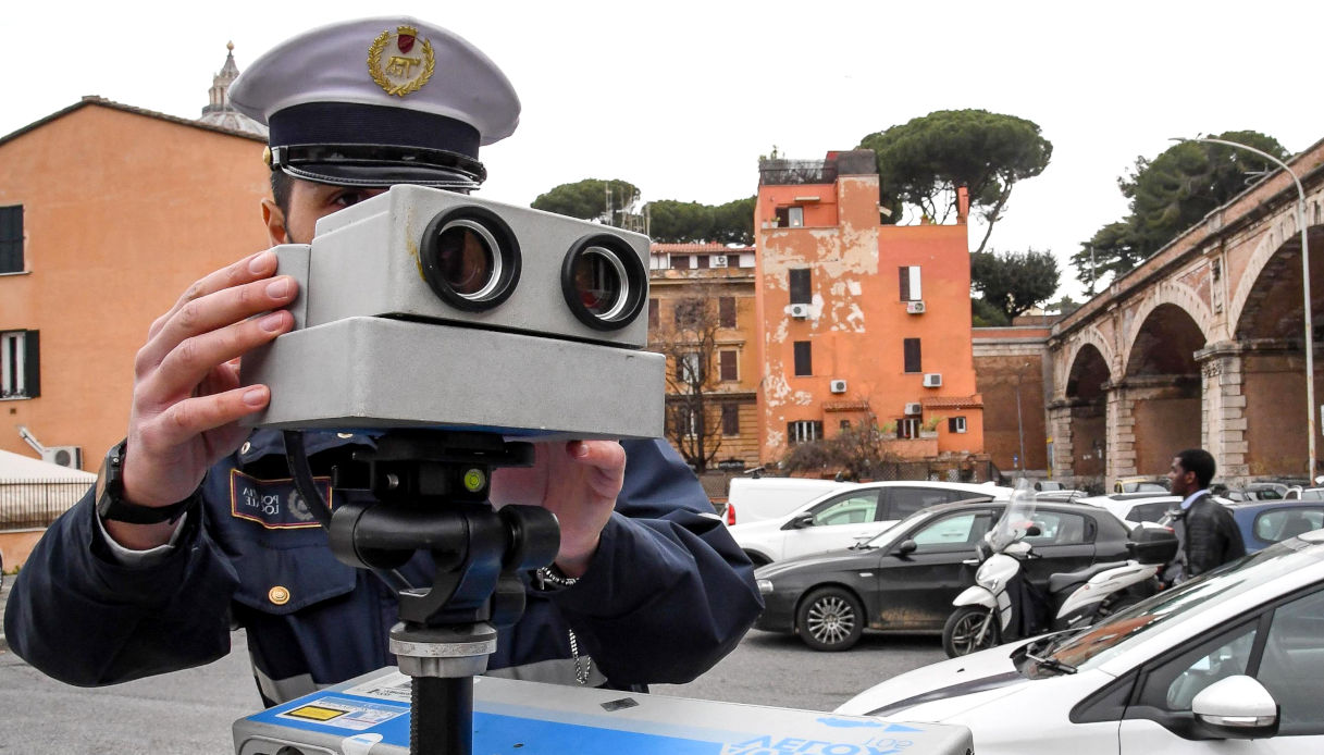 https://quifinanza.it/wp-content/uploads/sites/5/2026/02/Autovelox-il-censimento-del-Mit.jpg