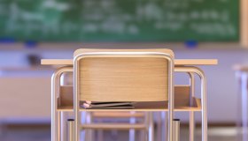 Carta del docente ridotta a 400 euro ma più soldi alle scuole con i fondi Pon