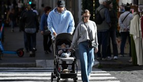 Congedo paritario per madri e padri lavoratori bocciato, cos’è e chi ne avrebbe beneficiato