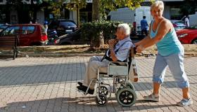 Lavoratori domestici, per il 2026 aumento dei contributi: tutte le novità dell’Inps