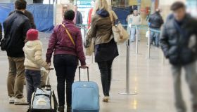 Scioperi 25, 26 e 27 febbraio: gli orari degli stop ad aerei, treni e mezzi pubblici