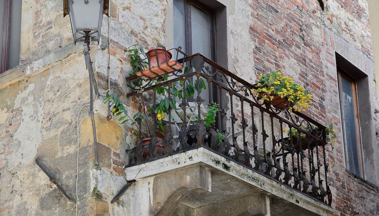 Bonus balconi 2026, tutto sulle agevolazioni che permettono di risparmiare sui lavori