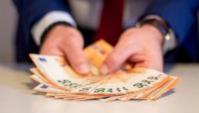 Stop al premio di produzione senza un nuovo accordo aziendale, la sentenza