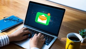 E-mail aziendale attiva dopo il licenziamento, multa salata per il diritto alla segretezza