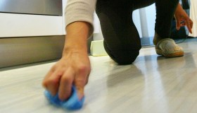 Decreto flussi, click day per 13.600 lavoratori domestici: il settore vale 17 miliardi