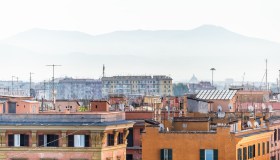 Isole di calore, quanti alberi devono piantare le città italiane per fermare il fenomeno