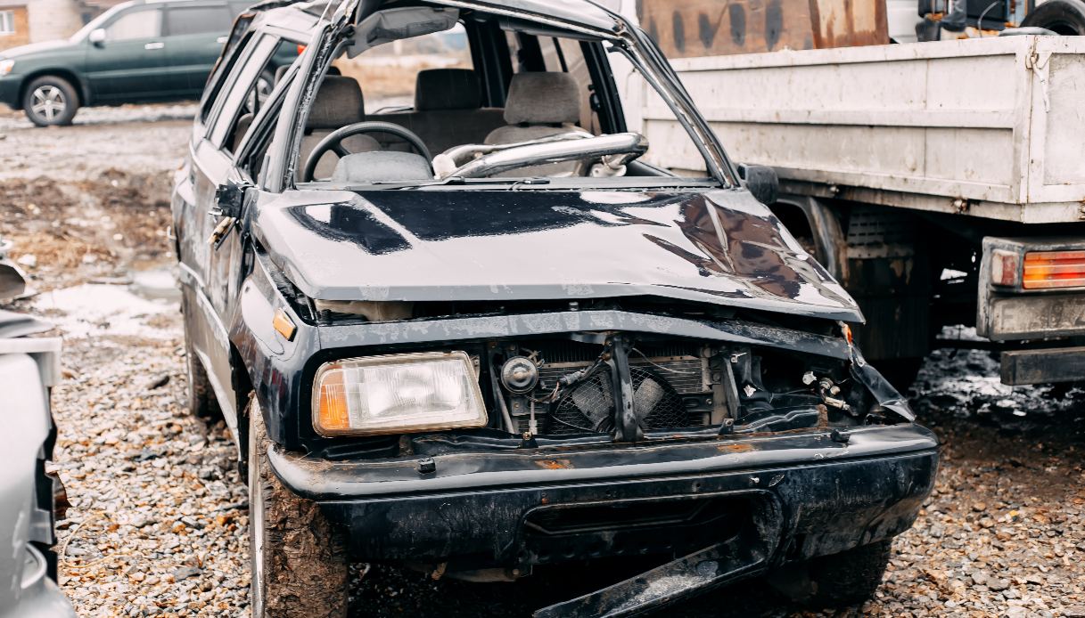 Rottamazione per i veicoli con fermo amministrativo, addio al bollo: cosa cambia