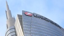 UniCredit premia i dipendenti, bonus fino a 2.770 euro e buoni pasto più alti
