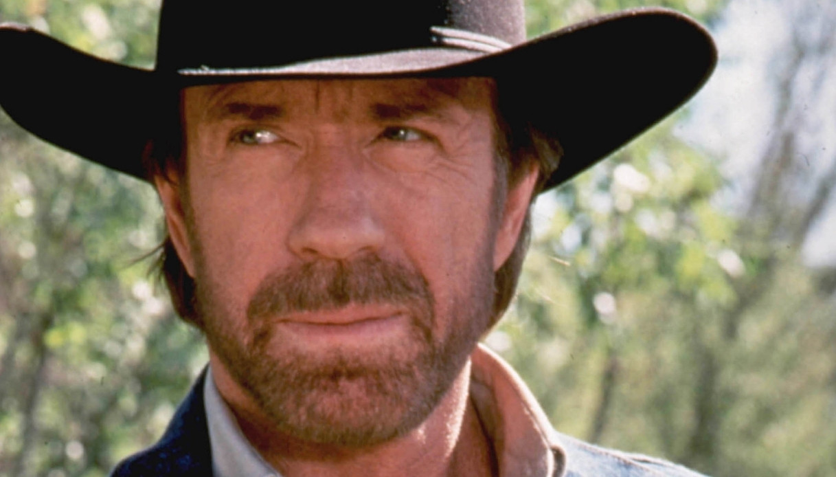 Chuck Norris, patrimonio da 64 milioni: quanto ha guadagnato tra film, tv e business