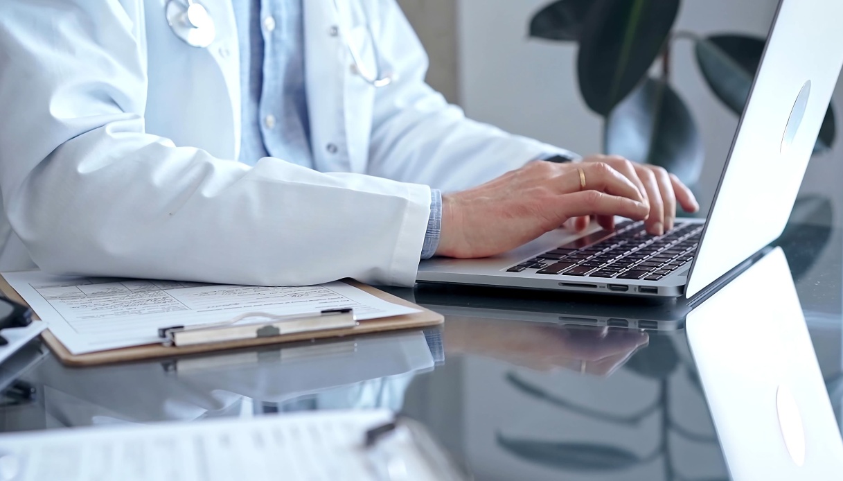 Fascicolo Sanitario Elettronico, novità dal 31 marzo ma pochi lo usano