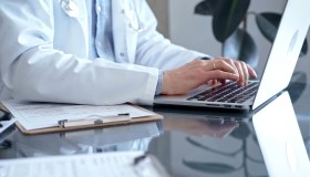 Fascicolo Sanitario Elettronico, novità dal 31 marzo ma pochi lo usano