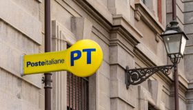 Poste Italiane, nuovi prezzi da maggio per invio lettere, pacchi e atti